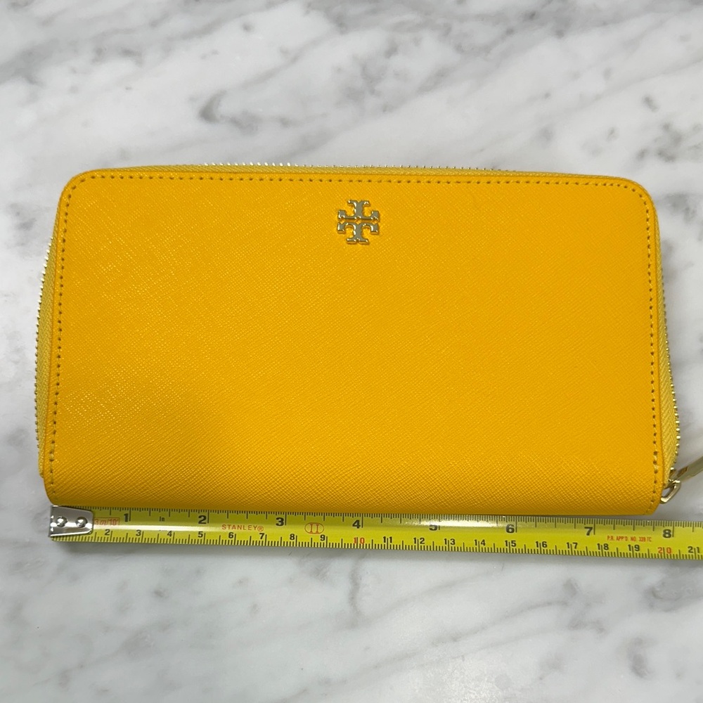 Tory Burch Vibrant Yellow Emerson Zip Continental Wallet - Picture 3 of 11